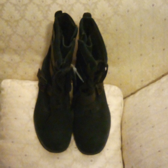 UGG boots - Picture 1 of 2